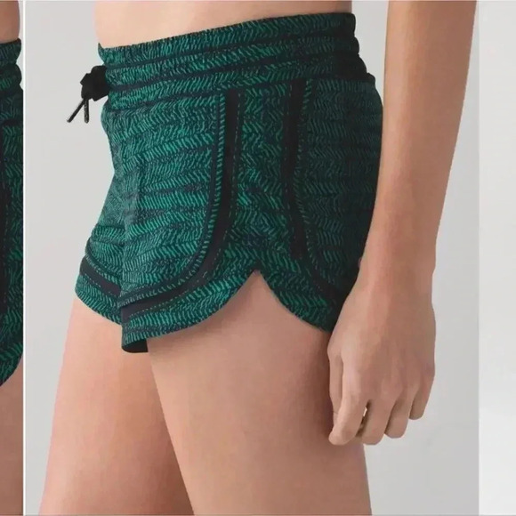 Lululemon Make A Move Short (3")Mini Trax Hunter Green Black / Black Size 4 - Picture 2 of 7